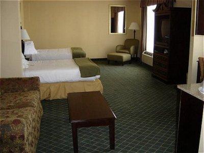 Express & By Ihg West Monroe
